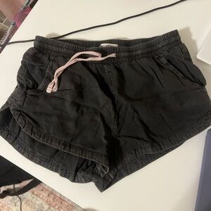 Billa bong grey beach shorts!